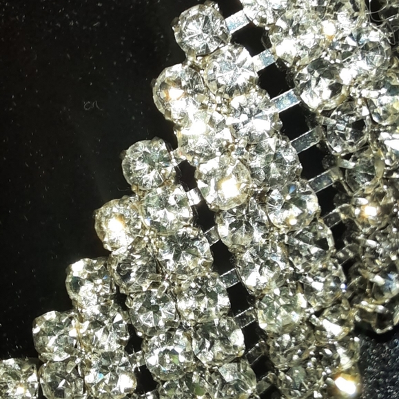 Gorgeous Rhinestone Statement Necklace Graduating Chevron - Picture 6 of 14